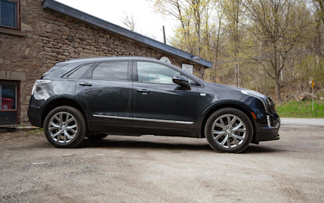 Editorial 2021 cadillac xt5 sport awd 04 sm