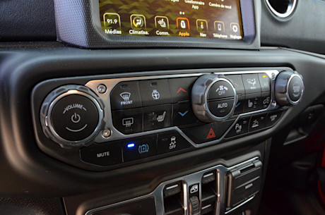 Jeep Wrangler Rubicon 4xe 2021 : essai routier Image