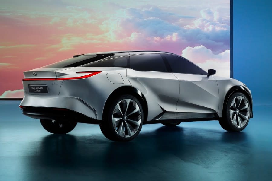 Toyota-Sport_Crossover_Concept-2023-1024-04.jpg