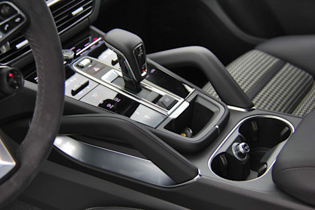 Editorial 2020 porsche caynne coupe turbo 24 dw