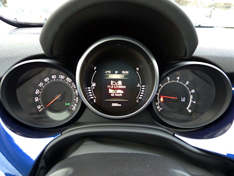 Editorial 2017 fiat 500x lounge awd 14 jb