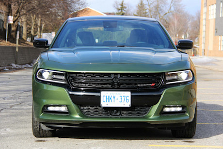 Editorial 2019 dodge charger sxt awd 01 dw