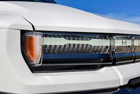 Editorial 2022 gmc hummer ev edition 1 pickup 17 ct
