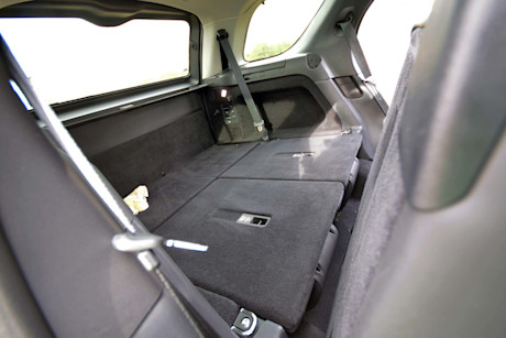 Editorial 2018 land rover discovery hse luxury td6 45 jp