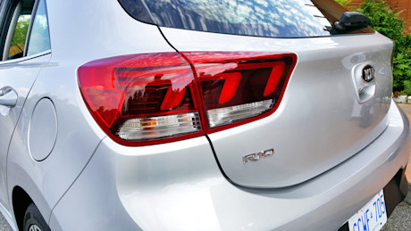 Editorial 2018 kia rio 5 door 16 nd