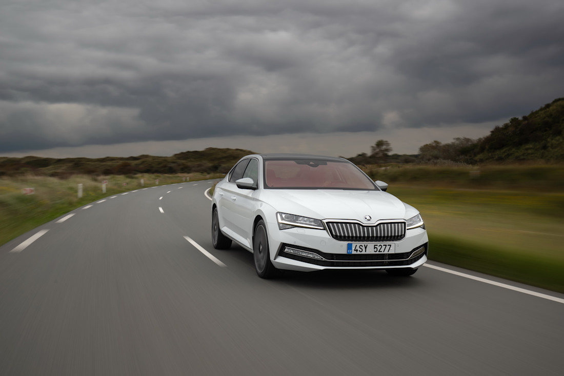 AS24 - Skoda Superb IV (6).jpg