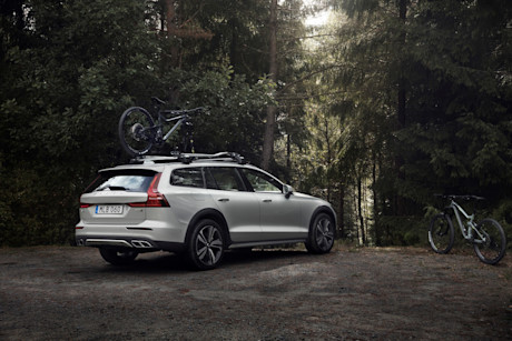 Editorial 238221 new volvo v60 cross country exterior