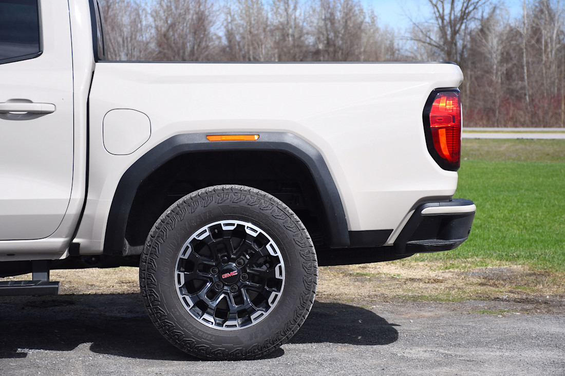 2026 GMC Canyon - TD - DR - 260506 - 23.jpg