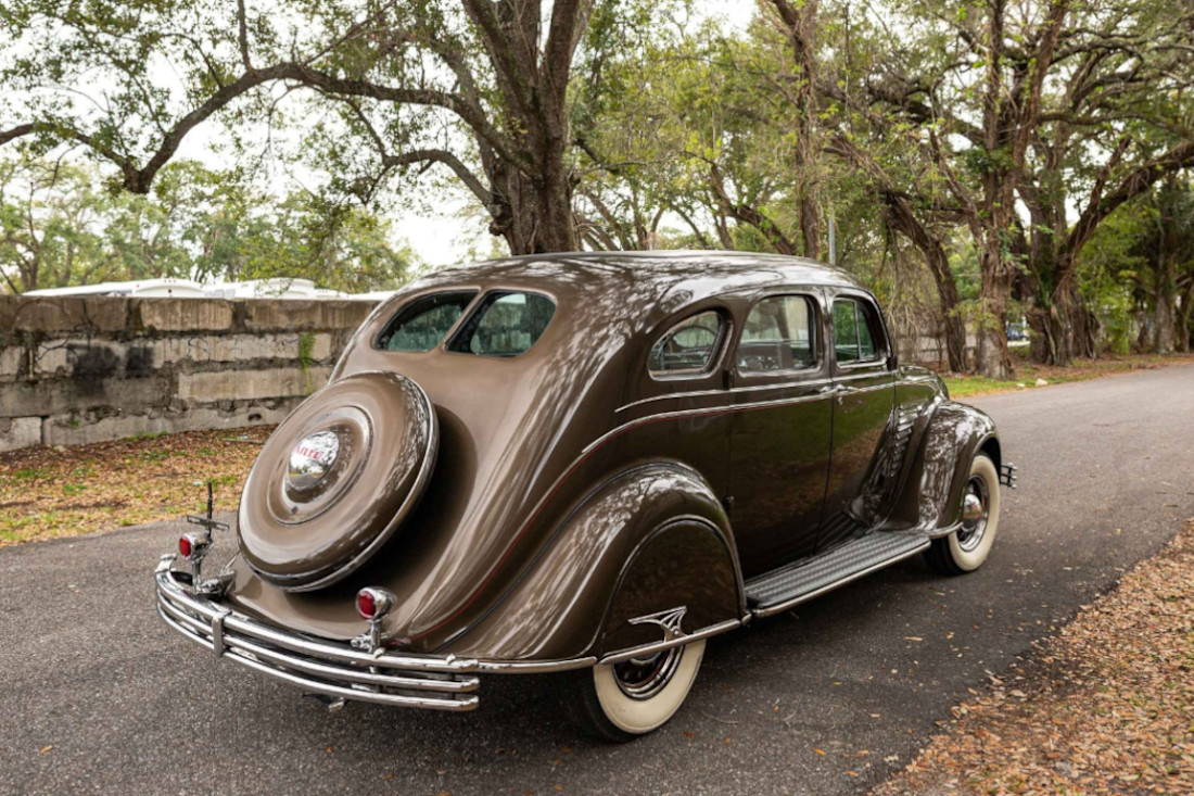 Chrysler Airflow_8.jpg