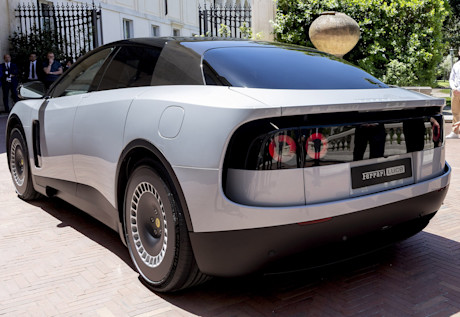 Ferrari Luce dal vivo