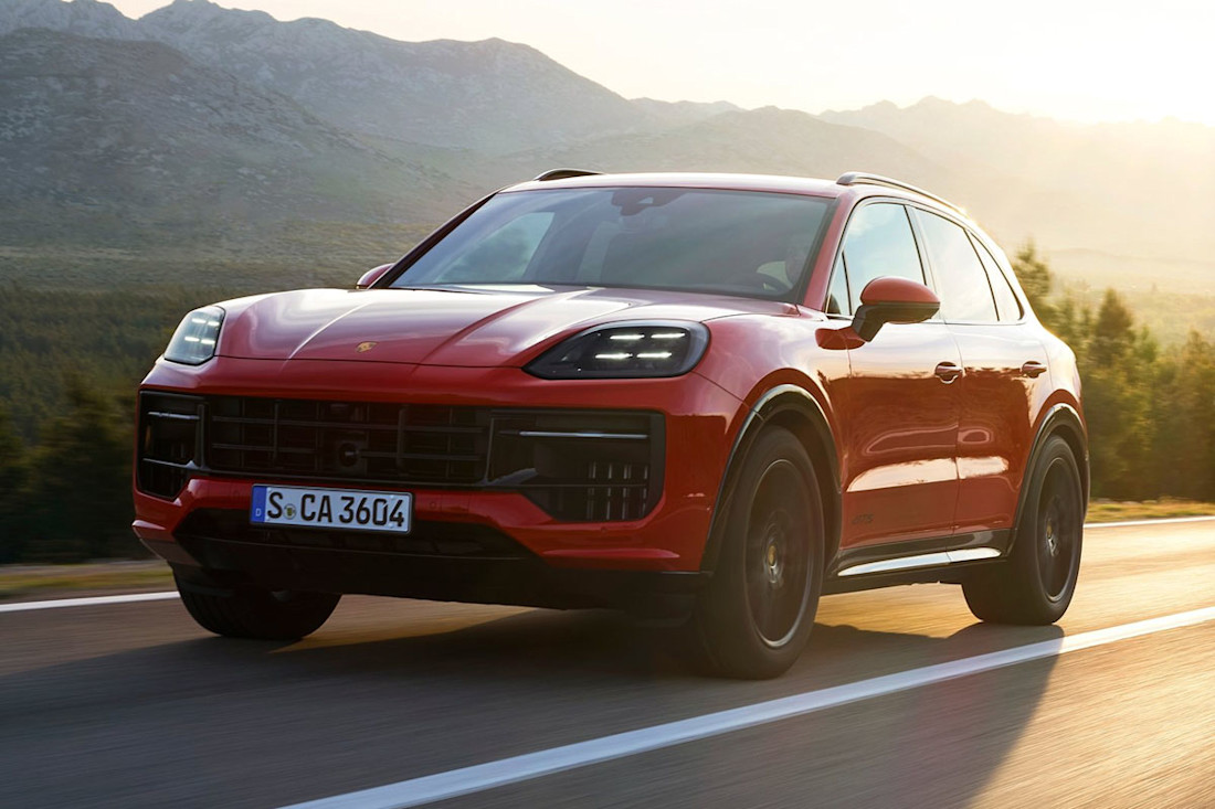 Porsche-Cayenne_GTS-2024 (3).jpg