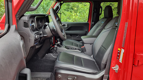 Jeep Wrangler 4xe Rubicon X 2024 : essai routier Image