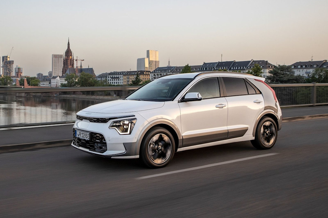Kia-Niro-EV-2022-Hero