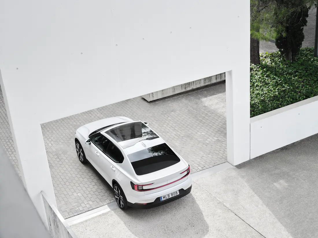 Polestar 2 (2023) statisch, achteraanzicht