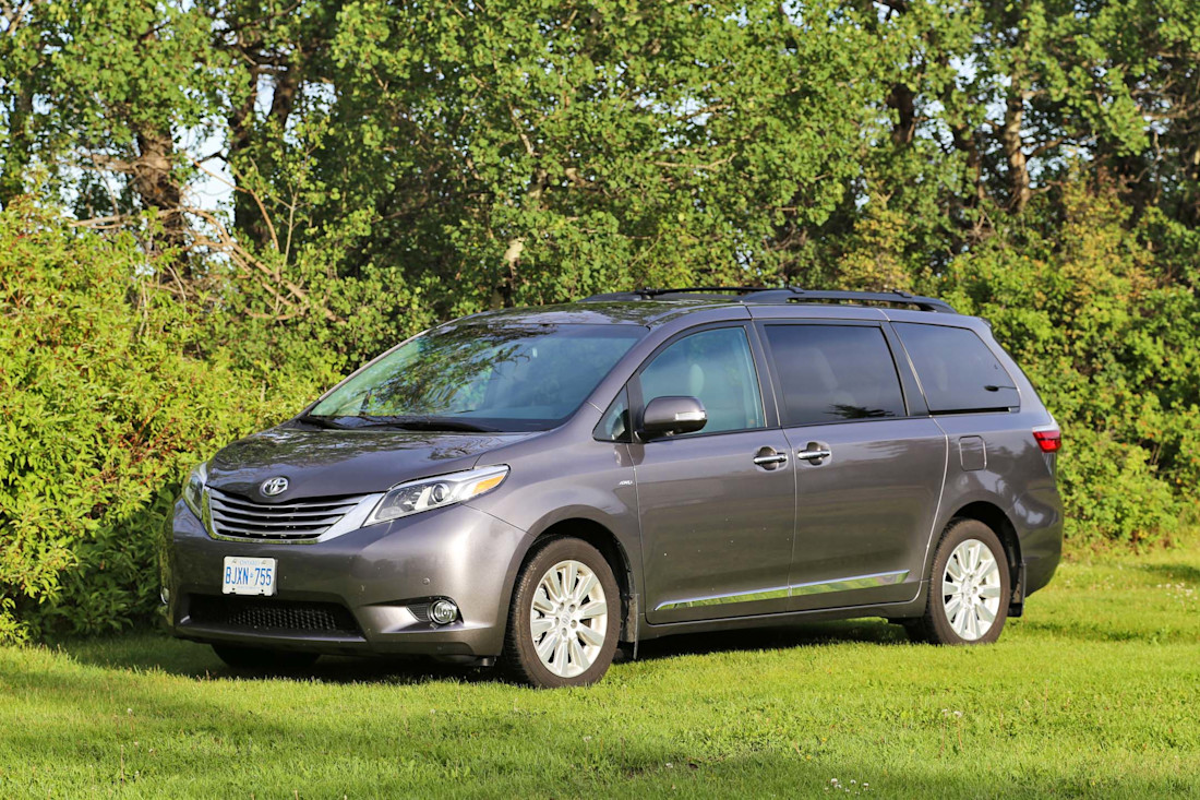 Editorial 2016 toyota sienna 03 ts