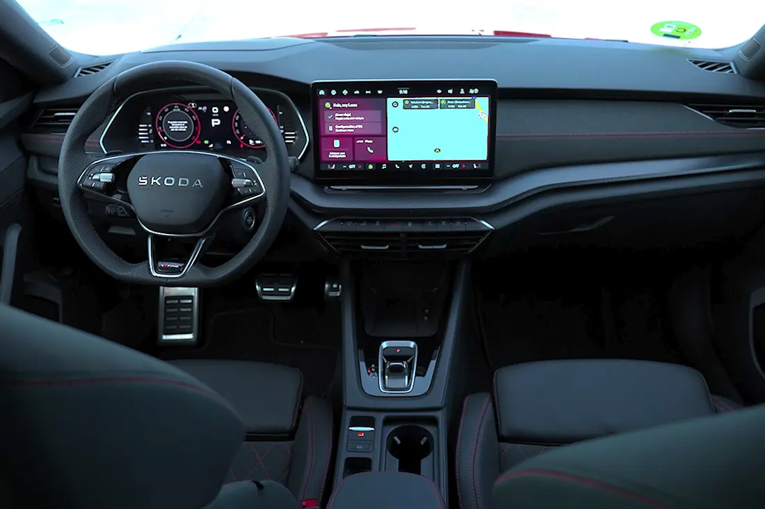 skoda-octavia-rs-2025 (9)