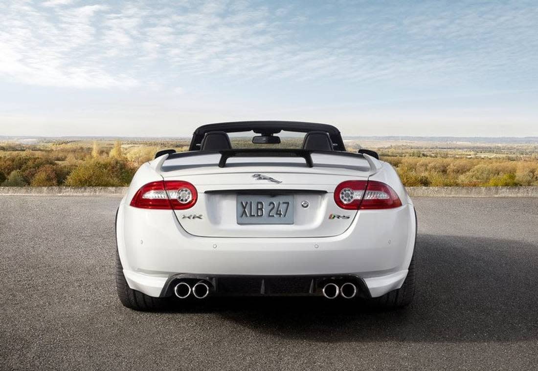 49eEBHAAtAblHZhbATYqjd-8e9ea38ff38a83005ae653169a49d321-jaguar-xk-back2-1100