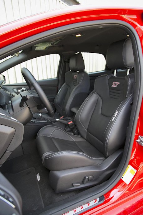 Editorial 2015 ford focus st jw 12