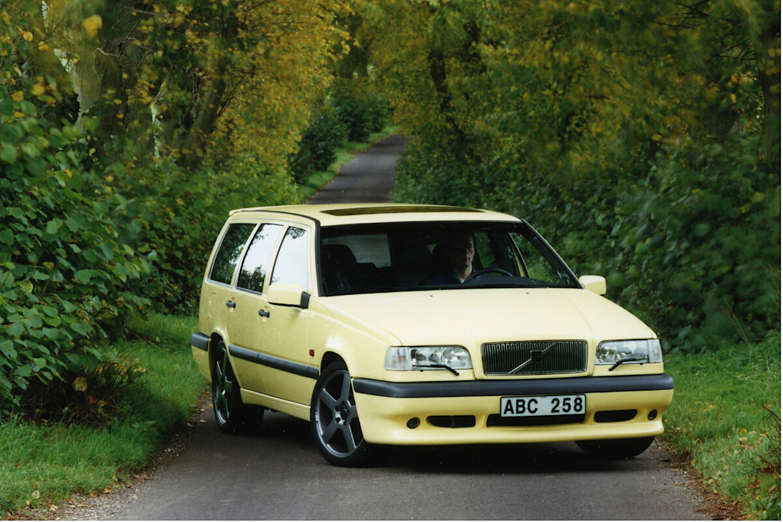 volvo_850_t5_r_kombi_2-3.jpeg