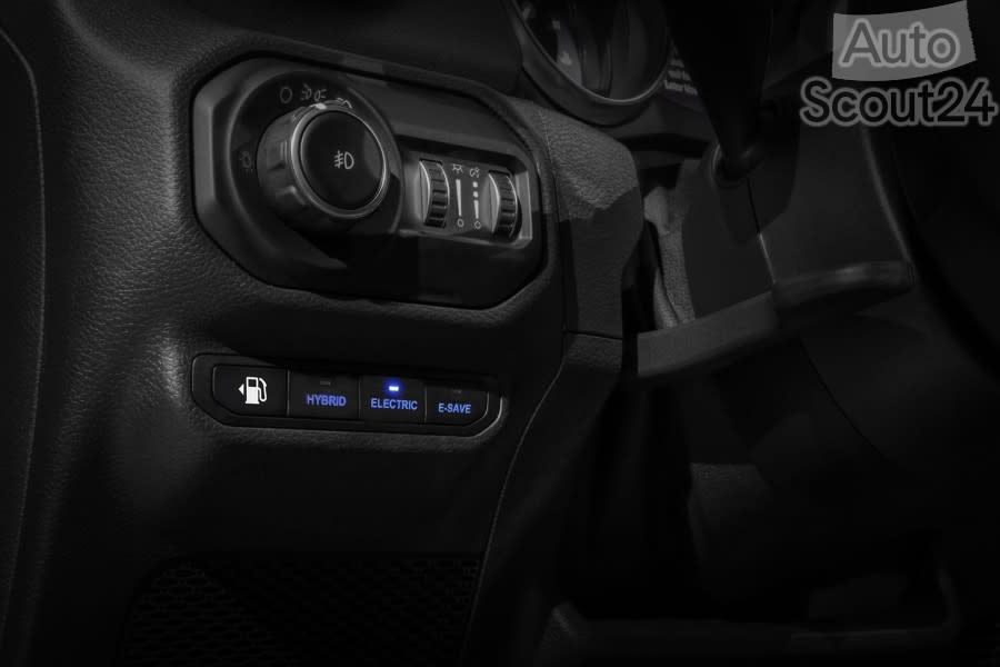 JP021_058WRfh8kcmcmddmtuj8fdmc2jahm61 (1).jpg