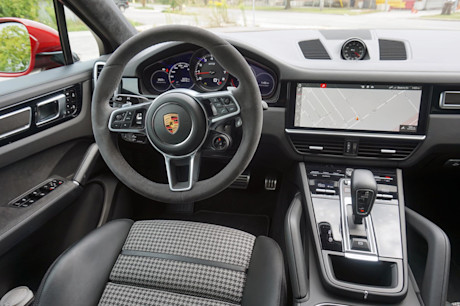 Editorial 2021 porsche cayenne gts coupe 27 jl
