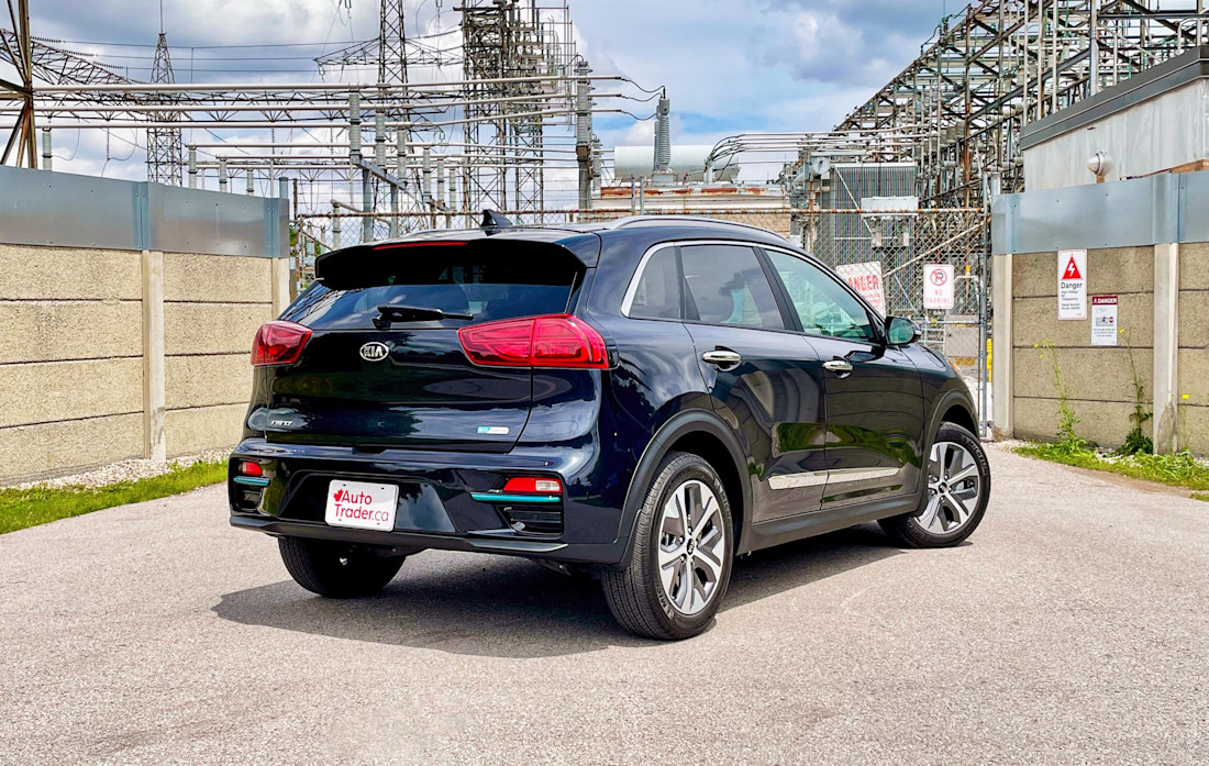 Editorial 2021 kia niro ev sx touring 05 ct