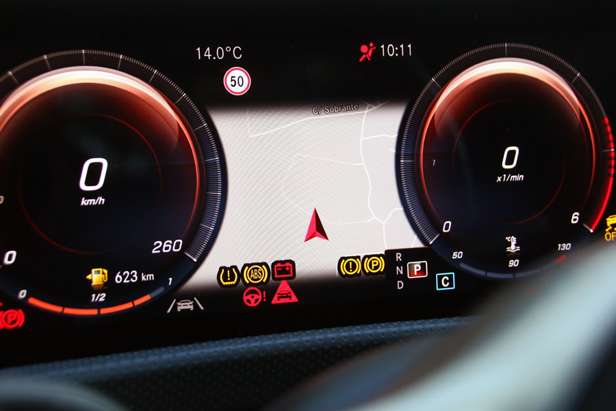 prueba-meredes-cla-200d-23.JPG