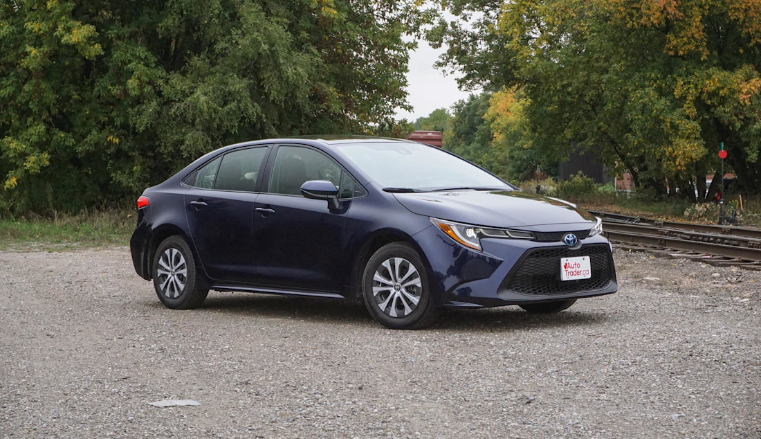 Editorial 2022 toyota corolla hybrid premium 03 di