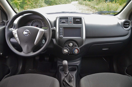 Nissan Micra S 2019 : essai routier Body Image