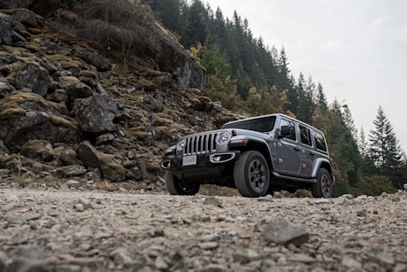 Editorial 2018 jeep wrangler unlimited sahara 05 bm