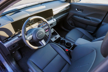 Editorial 2024 hyundai kona electric ultimate td 240404 17 jl