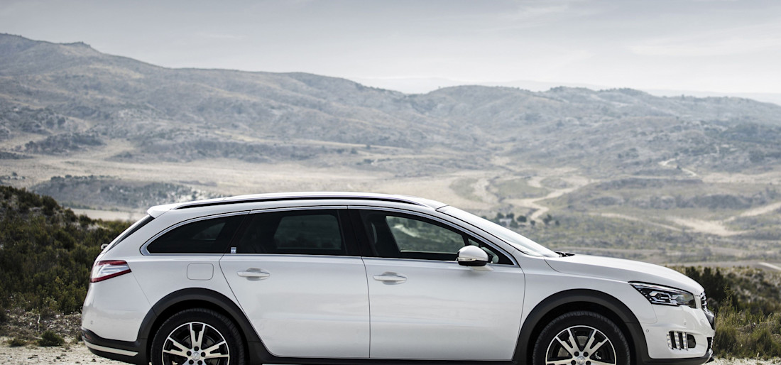 peugeot-508-rxh-side