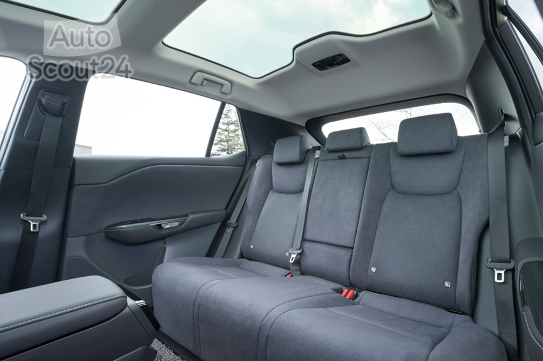 lexus-rz-450e (16).jpg