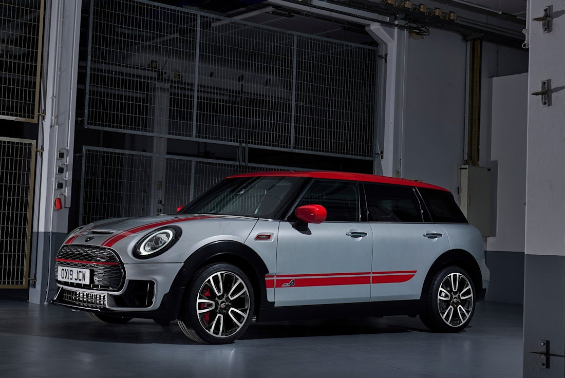 mini-john-cooper-works-clubman-side