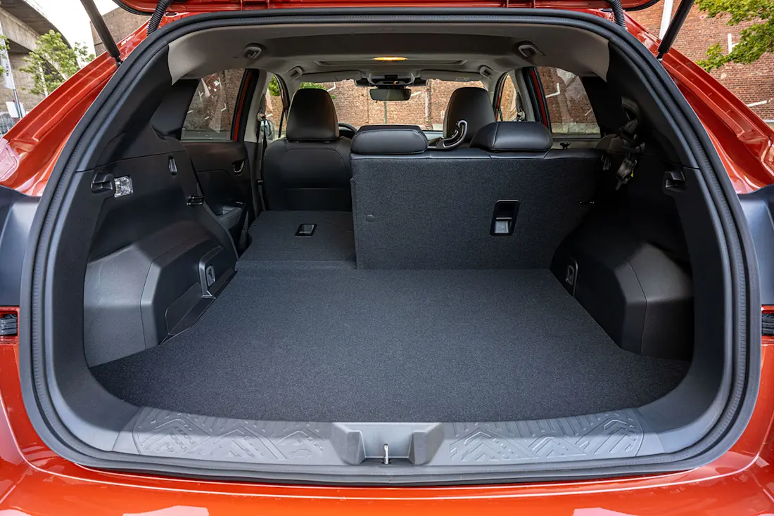 Gegenüber dem Vorgänger wurde der Kofferraum von 340 auf 315 Liter reduziert. Weniger als etwa beim Golf 8 mit 380 Liter.  Gegenüber dem Vorgänger wurde der Kofferraum von 340 auf 315 Liter reduziert. Weniger als etwa beim Golf 8 mit 380 Liter.