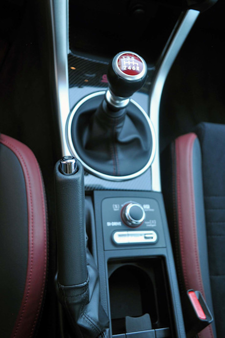 Editorial 2017 subaru wrx sti 15 mb