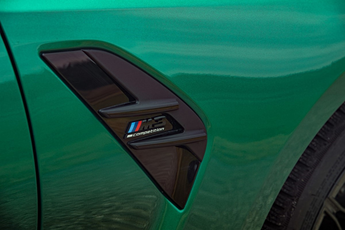 P90414963_lowRes_the-new-bmw-m3-compe