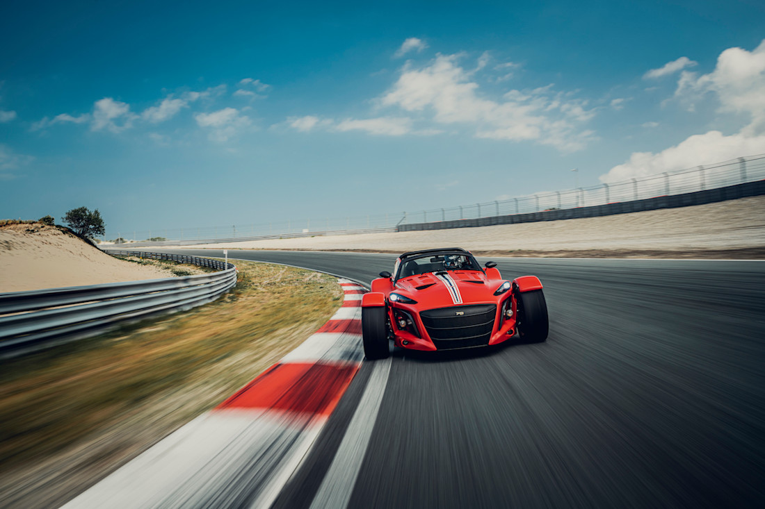 Donkervoort D8 GTO-JD70 R : jouet de course hyper-exclusif
