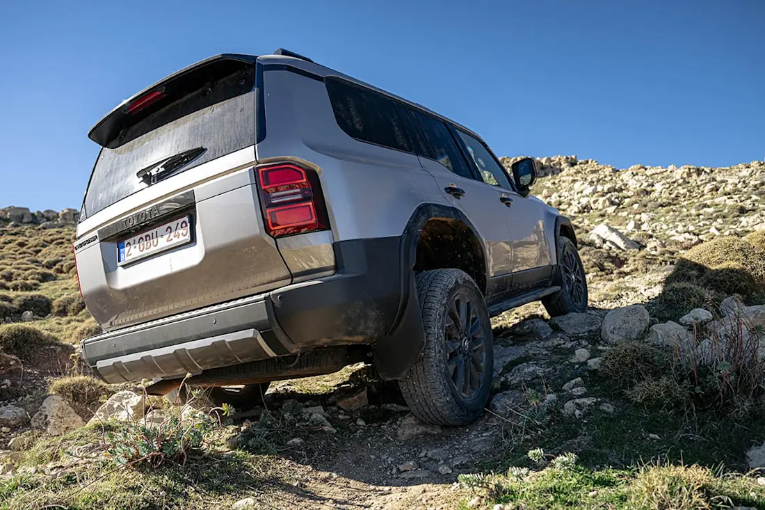 2024 New Landcruiser 250 Bronze Dynamics 012