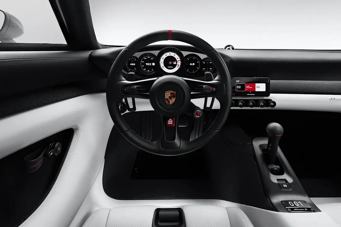 BEBE20261022 Porsche Mission S 04