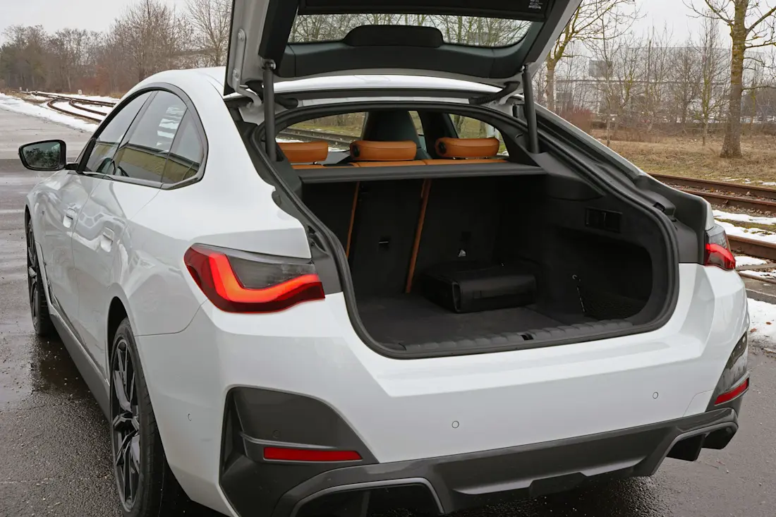 BMW i4 edrive40 (2022)_Kofferraum