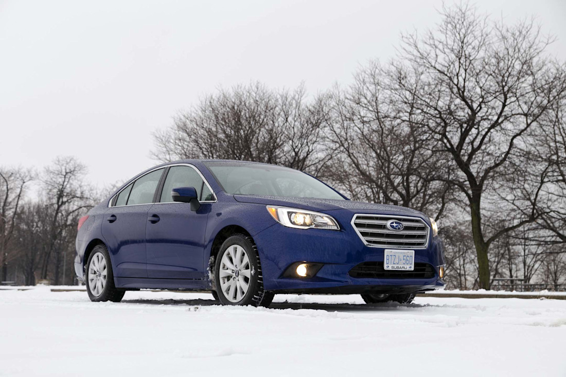 Editorial 2017 subaru legacy 25i touring 02 jw