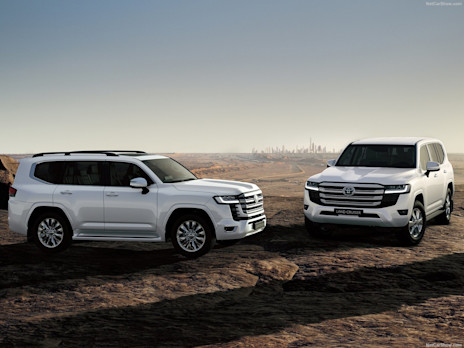 Toyota Land Cruiser (J300)