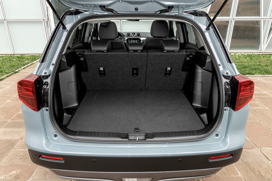 Suzuki_Vitara_1-4_Boosterjet_Hybrid_24.jpg