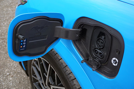 Editorial 2022 ford mustang mach e gt performance edition 12 di