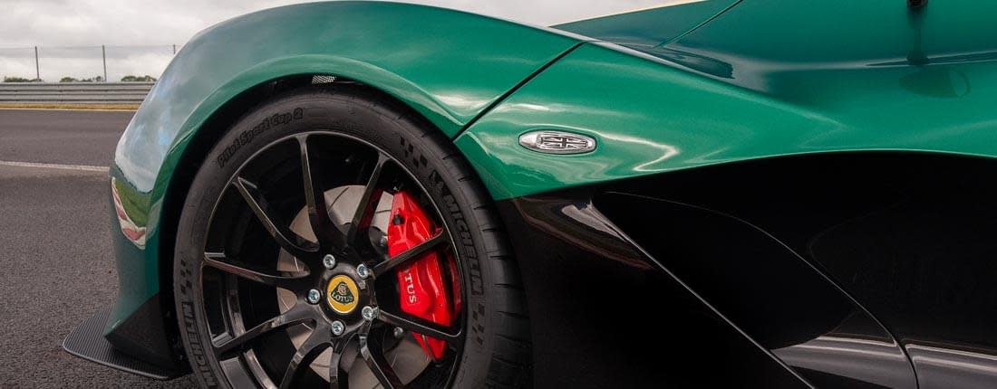 lotus-2-eleven-l-03