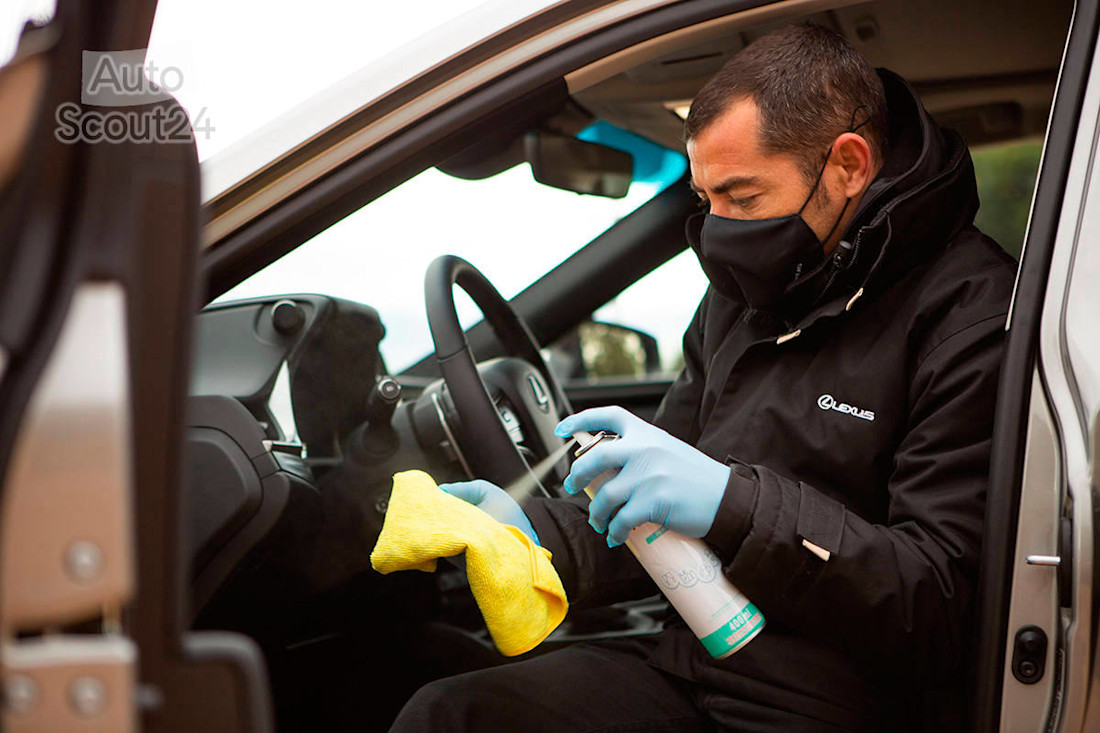 Lexus ES 300h 2021 retrovisores digitales A24 (2).jpg