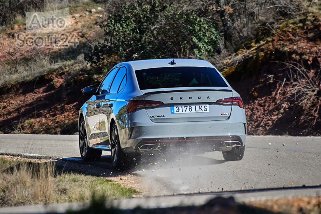 skoda-octavia-rs (23).jpg