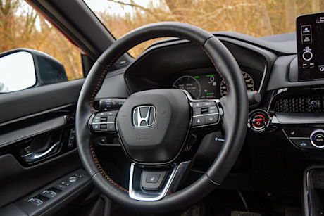 Editorial 2023 honda cr v touring hybrid 230619 16 sha