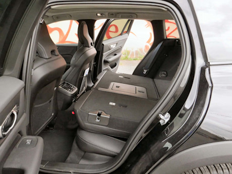 Editorial 2020 volvo v60 cross country t5 24 bh